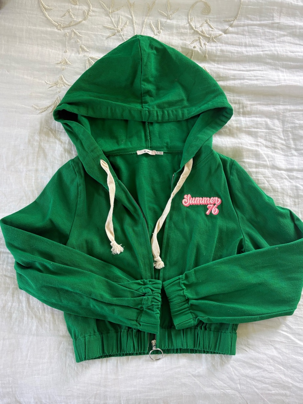 Green Hooded Zip-Up cropped hoodie - Summer 76 Detail